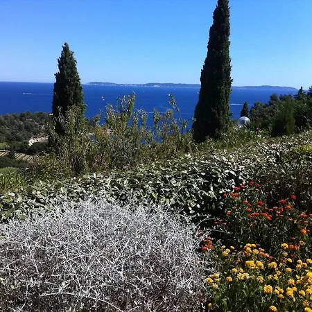 Semesterbostad Maison Calme Tres Belle Vue Lavandou